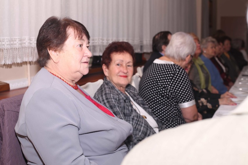Spotkanie opłatkowe seniorów w Malborku. Nie zabrakło życzeń i kolęd [ZDJĘCIA]