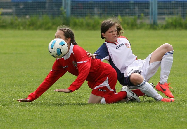 Futbol w wykonaniu przedstawicielek płci pięknej też potrafi być pasjonujący