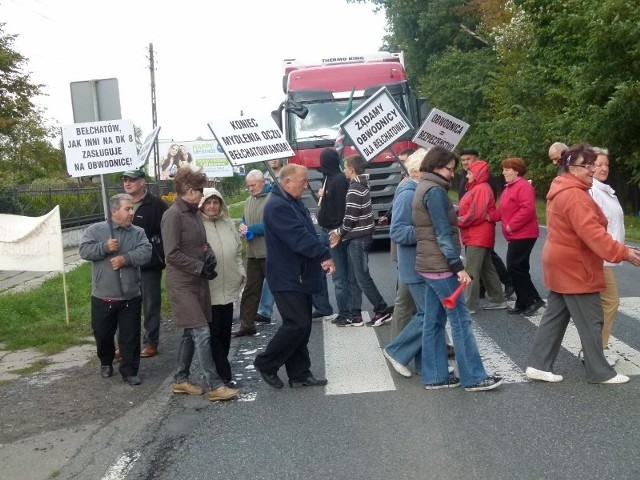 Protest na dk 8 w Dobrzelowie w piątek 27 września