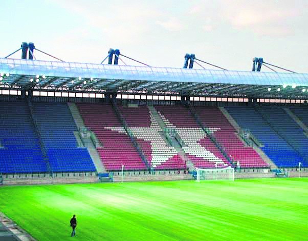 Stadion Wisły Kraków. Budowa ciągnie się od 2004 roku....