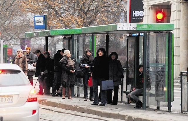 Przebudowa przystanku przy Arkadii zakończy się do Euro