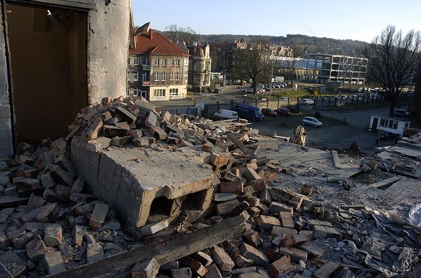 Wyburzają kamienicę przy ul.Grunwaldzkiej 154 w Gdańsku 