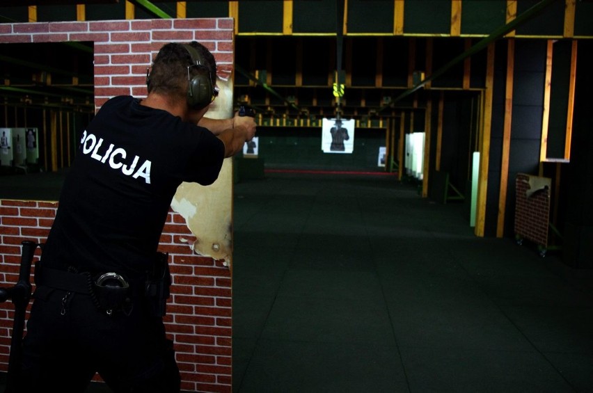 Eliminacje do Patrolu Roku 2012: Lubelscy policjanci ćwiczą przy ul. Grenadierów [ZDJĘCIA]