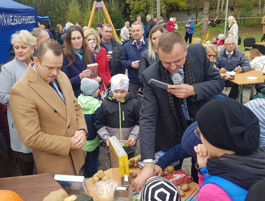 Inwestycje i Święto Ziemniaka w gminie Giby. Mieszkańcy bawili się doskonale [Zdjęcia]