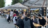 Wiosenny zlot food trucków w Krośnie. Restauracje na 4 kółkach będą serwować dania przez cały weekend