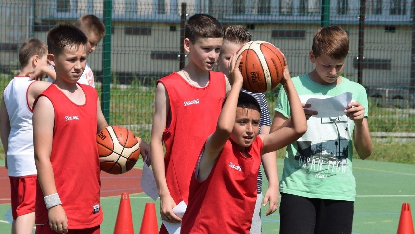  Młodzi koszykarze z Kielc podsumowali sezon. Wspólnym piknikiem 