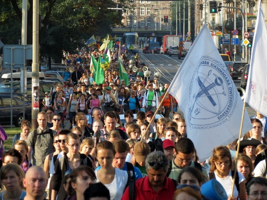 Wystartowała wrocławska pielgrzymka na Jasną Górę (ZDJĘCIA)