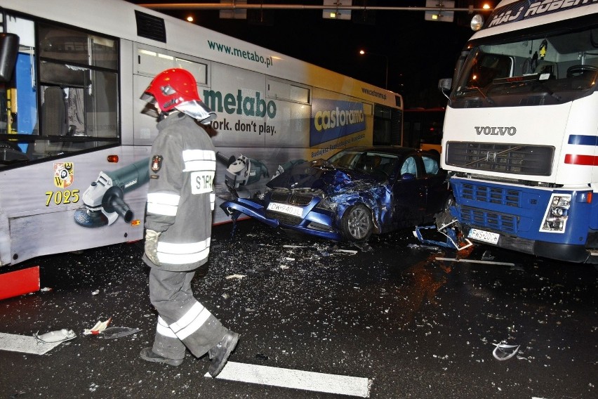 Wrocław: Poważny wypadek przy Orlińskiego (ZDJĘCIA)