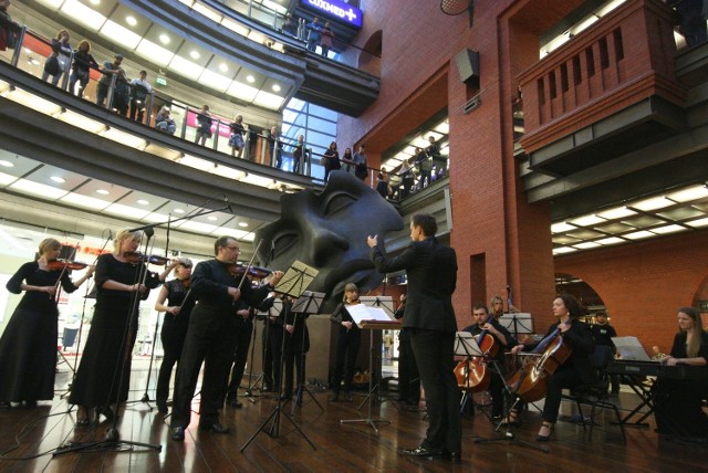 Orkiestra Filharmonii Poznańskiej zagrała w niedzielę w Starym Browarze