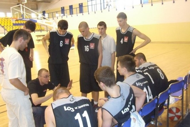 Trener Marcin Lichtański odnosił sukcesy ze swoimi młodymi podopiecznymi