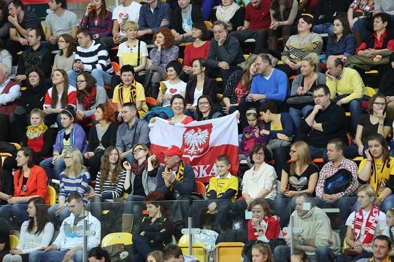 Skra Bełchatów - Reprezentacja Polski: Mecz na rzecz głodujących dzieci [ZDJĘCIA]