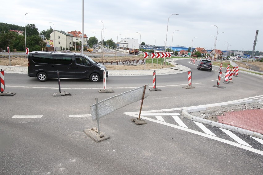 Nowa wylotówka z Kielc na Staszów wciąż zamknięta, kierowcy poczekają jeszcze kilka dni