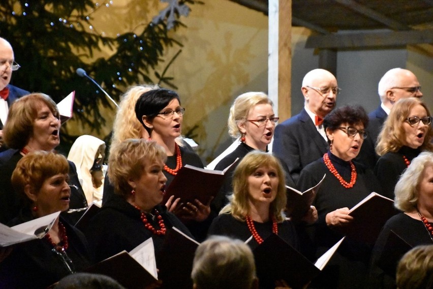 Zielonogórski Chór Towarzystwa Śpiewaczego – Cantemus Domino...