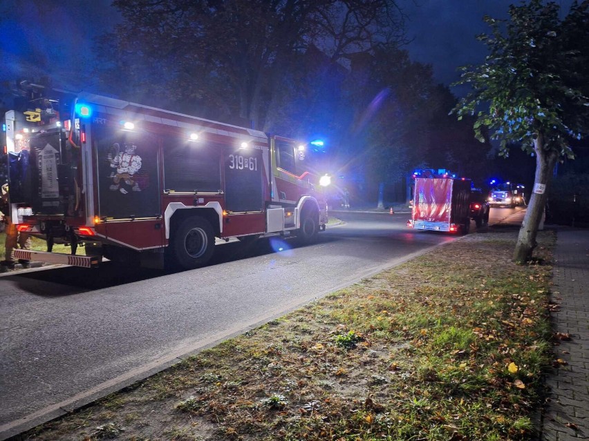 Rozszczelnienie rury z gazem w Zaniemyślu. Strażacy ewakuowali ponad 60 mieszkańców pobliskich budynków