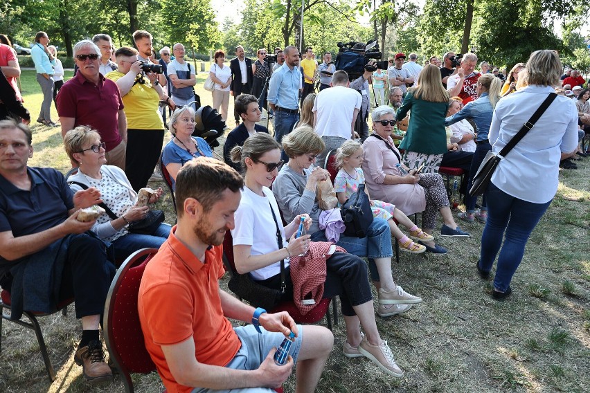 Szymon Hołownia na spotkaniu z mieszkańcami Leszna 4 czerwca 2023