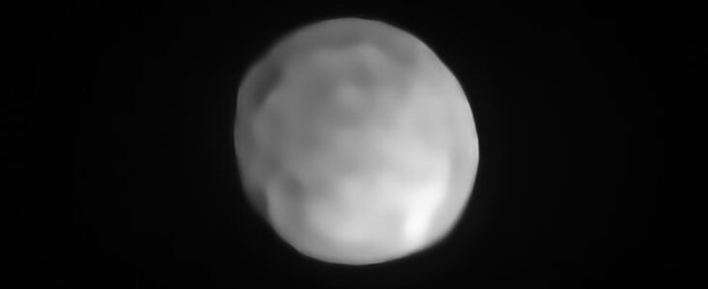 Obraz sferycznego kształtu planetoidy Hygieia