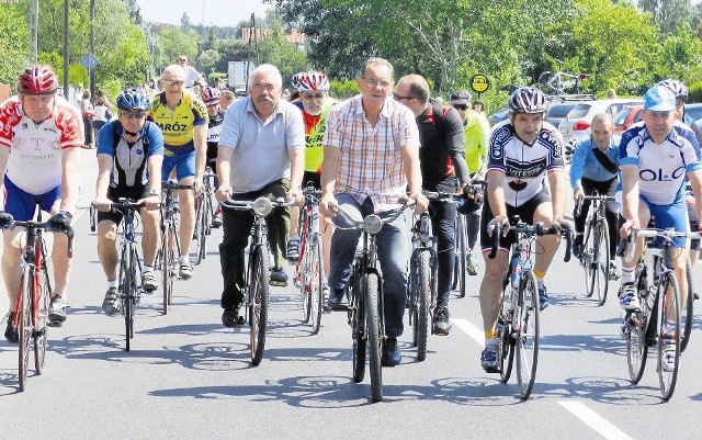 Zenon Czechowski i Ryszard Szurkowski podczas majowego wyścigu w Smochowicach