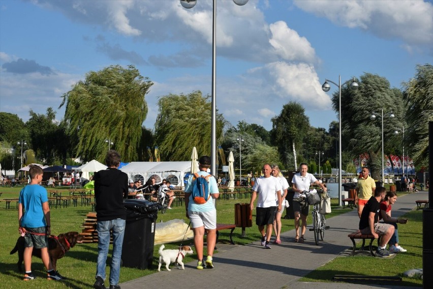 Zbąszyń: Koncert z jeziorem w tle - Zespół Triola Band -...