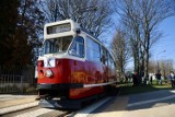 Parada zabytkowych tramwajów. Warszawa świętowała ukończenie inwestycji na Kasprzaka