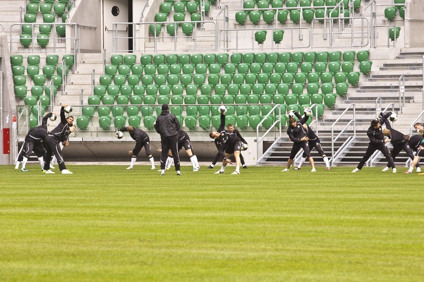 Piłka nożna: Śląsk trenował na Stadionie Miejskim (ZDJĘCIA, FILM)