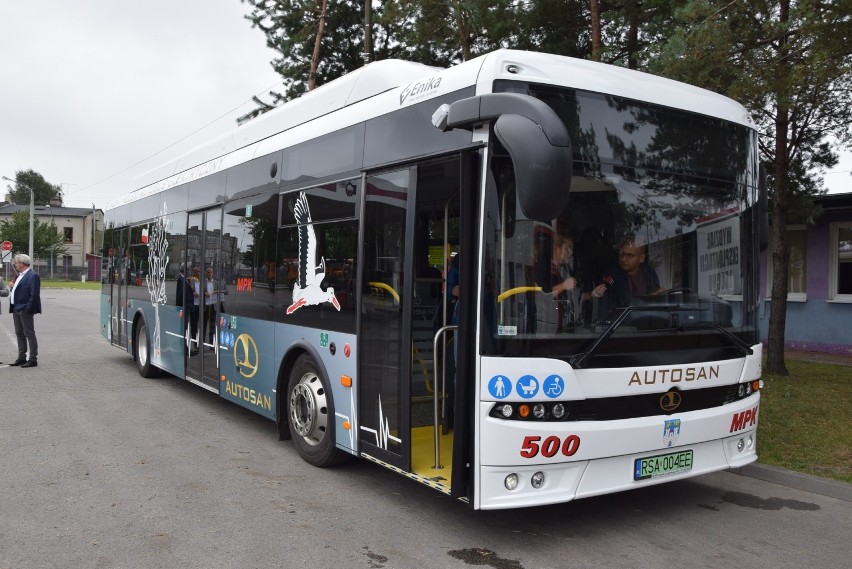 MPK w Częstochowie czeka na dostawę 15 autobusów...