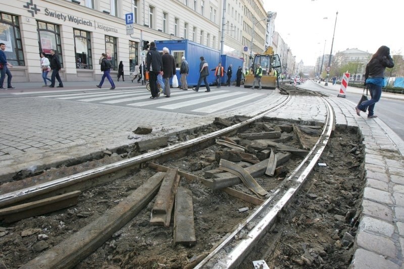 Remont torowiska na ul. 27 Grudnia.