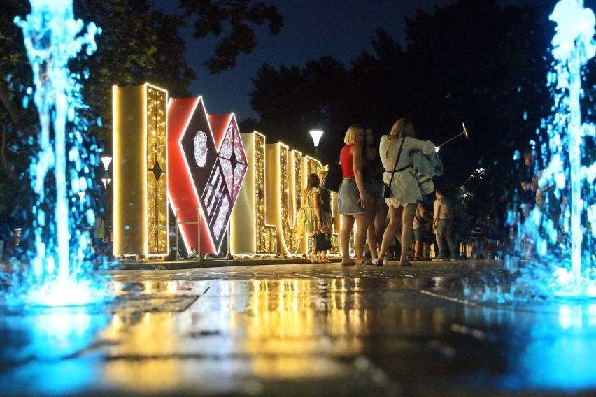 Lublin świeci przykładem. Jak wygląda stolica województwa lubelskiego nocą w obiektywie użytkowników Instagrama? Zobacz koniecznie