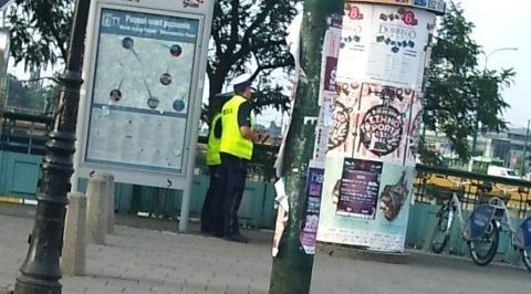 Policjanci sfotografowani na Teatralce