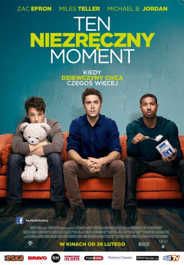 "Ten niezręczny moment" - niedziela, TV4, godz. 22.25

Zac Efron, Miles Teller, Michael B. Jordan i piękna Imogen Poots w rolach głównych. Jason, Daniel i Mikey przyjaźnią się od lat. Dla Jasona koniec znajomości z dziewczyną wyznaczony jest dniem, w którym zadaje ona pytanie: "Dokąd zmierza nasz związek?". W prowadzeniu harmonogramu randek dobrze radzi sobie Daniel, któremu w podrywaniu dziewczyn pomaga przyjaciółka, Chelsea. Innym typem jest Mikey - to porządny, uczciwy, zakochany w żonie lekarz. I właśnie on zostaje zdradzony i porzucony. By pomóc koledze w przezwyciężeniu kryzysu, przyjaciele postanawiają założyć klub singli - mają flirtować, ale nie angażować się w związki.