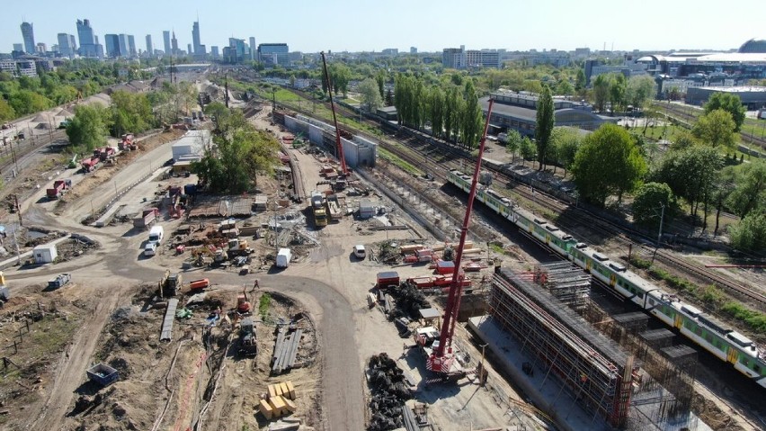 Remont dworca Warszawa Zachodnia. Trwają prace nad torami, tunelami i rozjazdami. Kiedy kolejny etap? Będą utrudnienia dla pasażerów