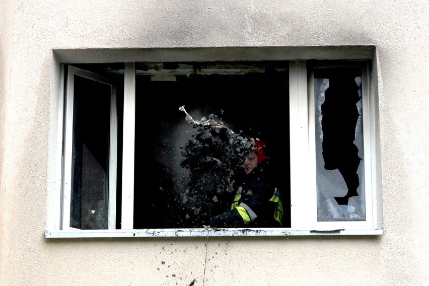 Pożar mieszkania w bloku na Gorkiego 39 w Łodzi
