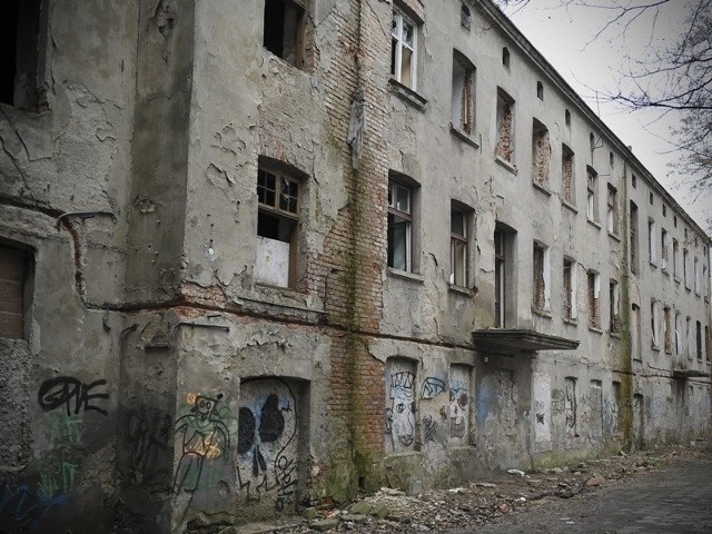 Apel umarłych kamienic - to nowa akcja mająca na celu przypomnienie o fatalnym stanie łódzkich kamienic.