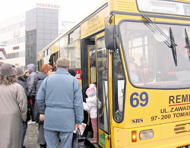 Z powodu remontów dróg, trasę autobusu nr 14 wydłużono do wsi Niebrów