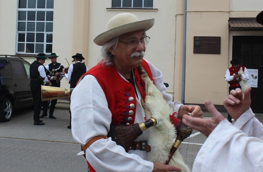 Festiwal Folkloru Polskiego - Wielkopolska stolicą polskiej muzyki dudziarskiej. IV Festiwal Dud Polskich w Zbąszyniu