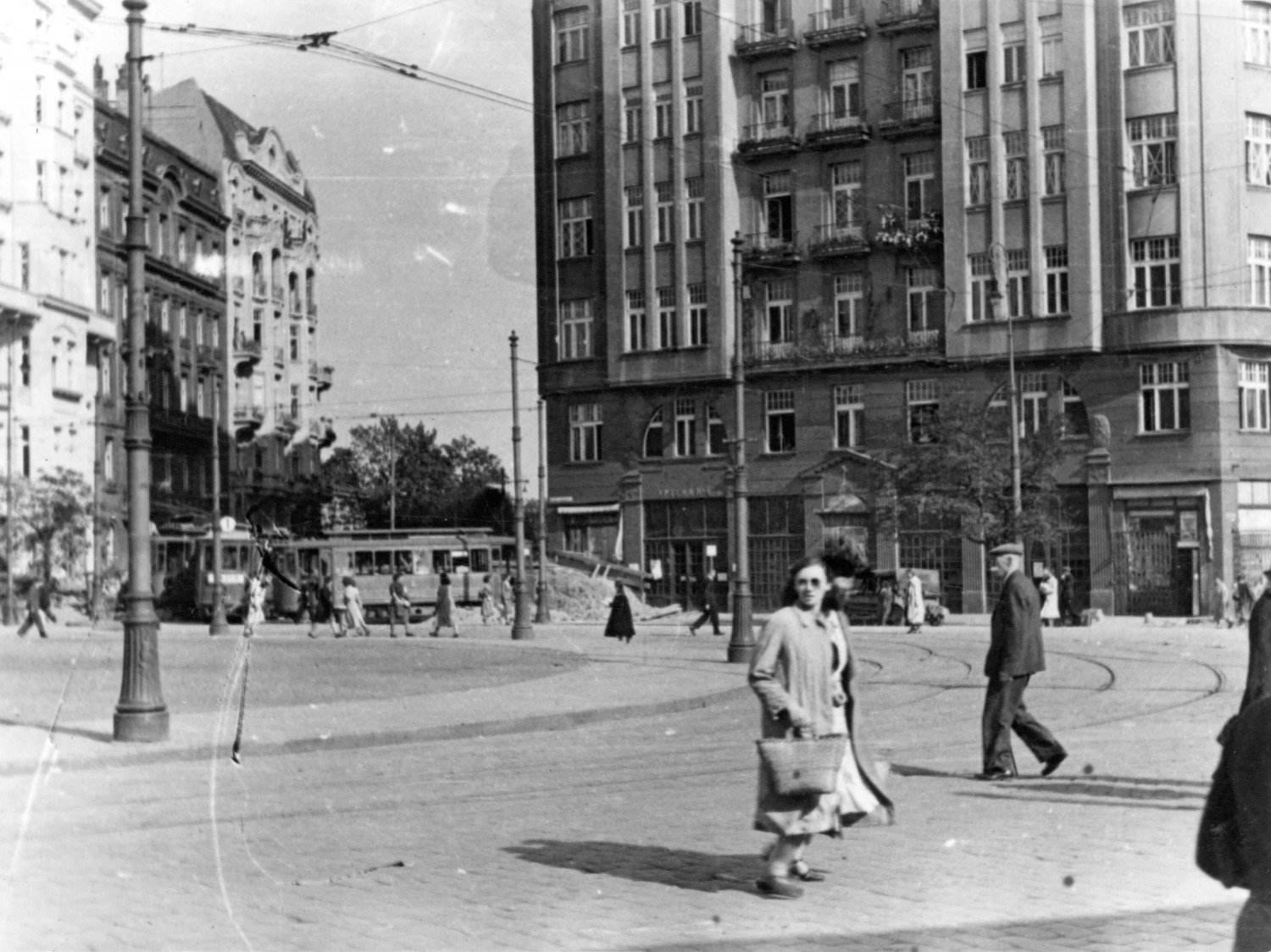 Wrzesień 1939 w Warszawie. Tak wyglądało życie w bombardowanej stolicy