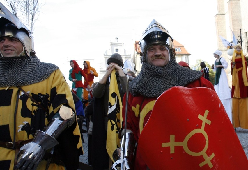 Legnicki rynek po rewitalizacji ma już jedenaście lat, zobaczcie zdjęcia