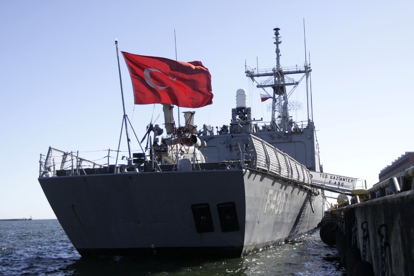 Turecki okręt wojenny TCG Gaziantep w Gdyni - zdjęcia.