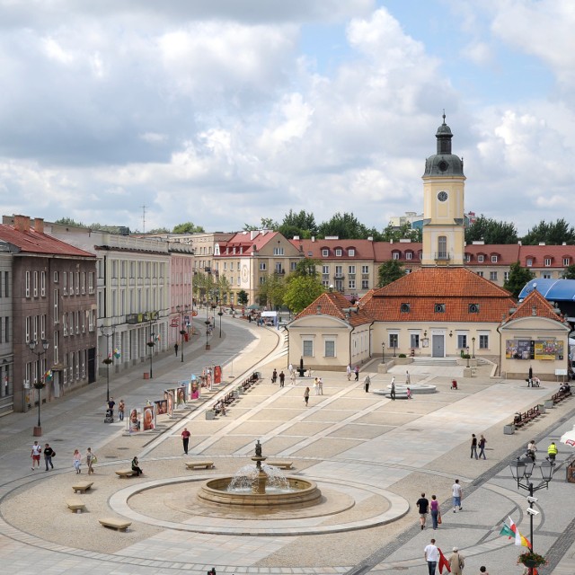 Białystok jest miastem niezwykle barwnym, bogatym w tradycje, ...