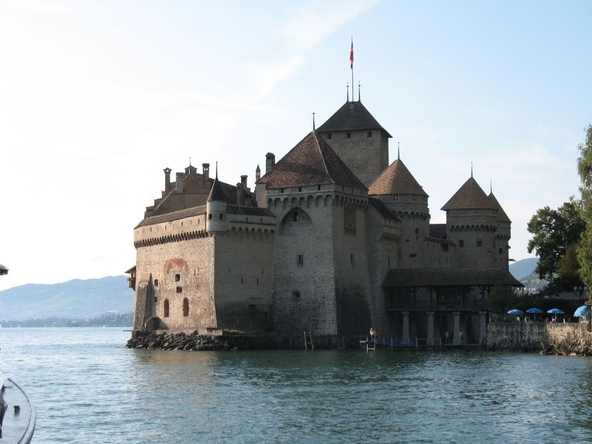 Zamek Chillon nad jeziorem Leman