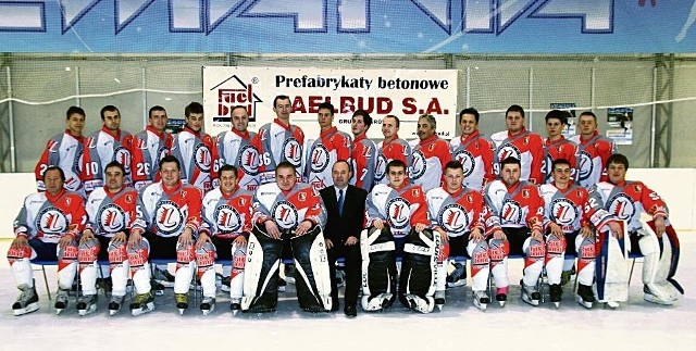 Mieszanka rutyny z młodością, czyli drużyna Lublin Hockey Teamu w pełnym składzie.