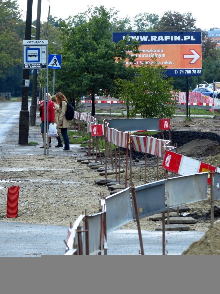 Coraz więcej kłopotów na Zwycięskiej. A efektów remontu na razie nie widać