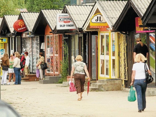 Jest szansa, że te stare i zniszczone budki zastąpią wkrótce  nowoczesne pawilony