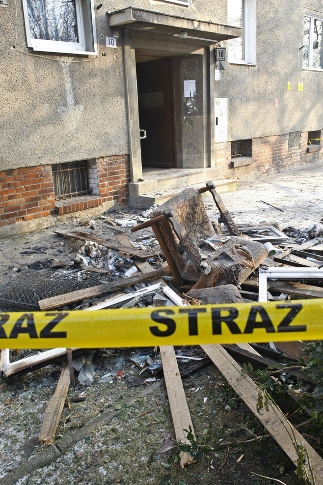 Wrocław: Dwie osoby zginęły w pożarze przy ul. Bydgoskiej (ZDJĘCIA)