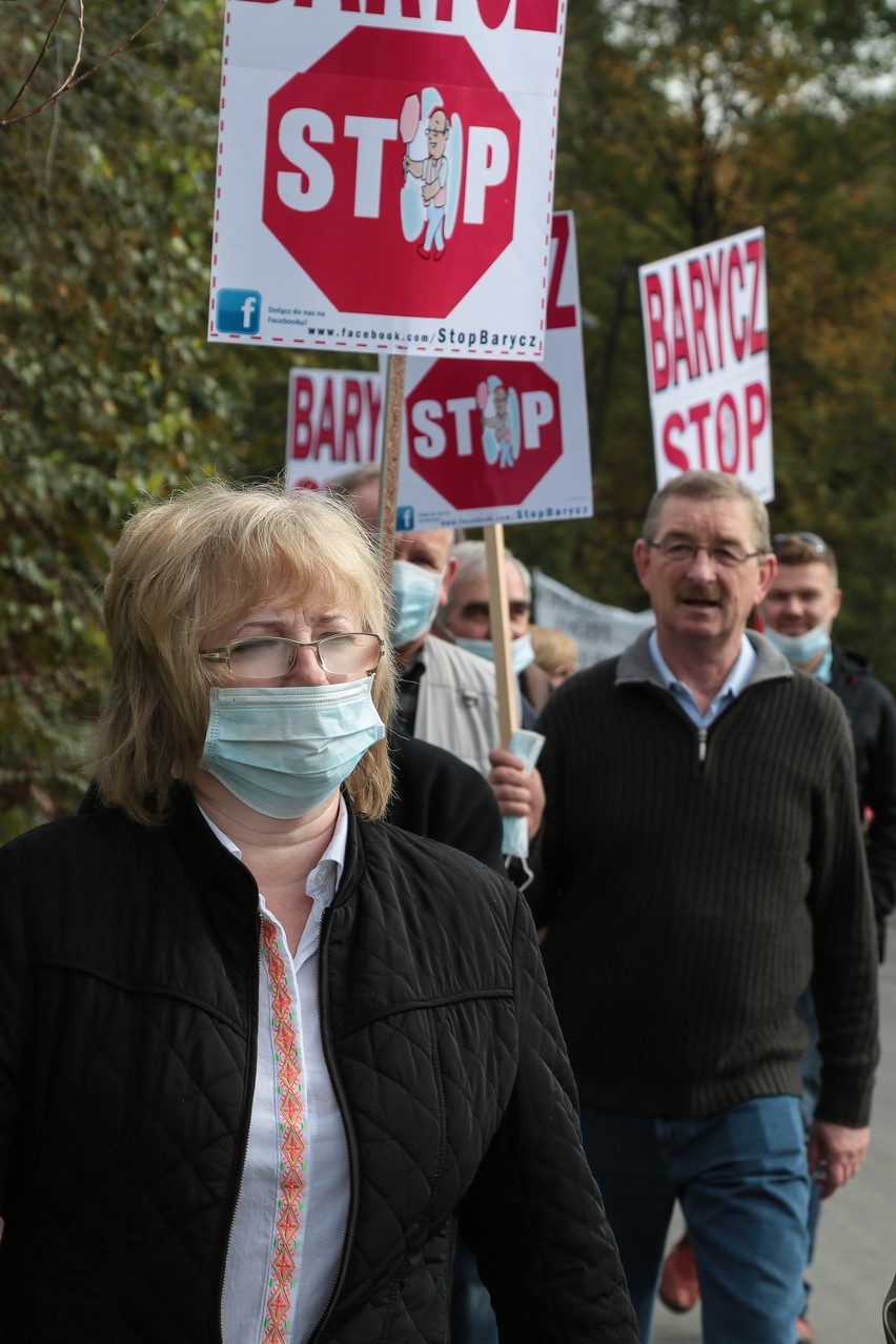 Protest przeciwko wysypisku w Baryczy.