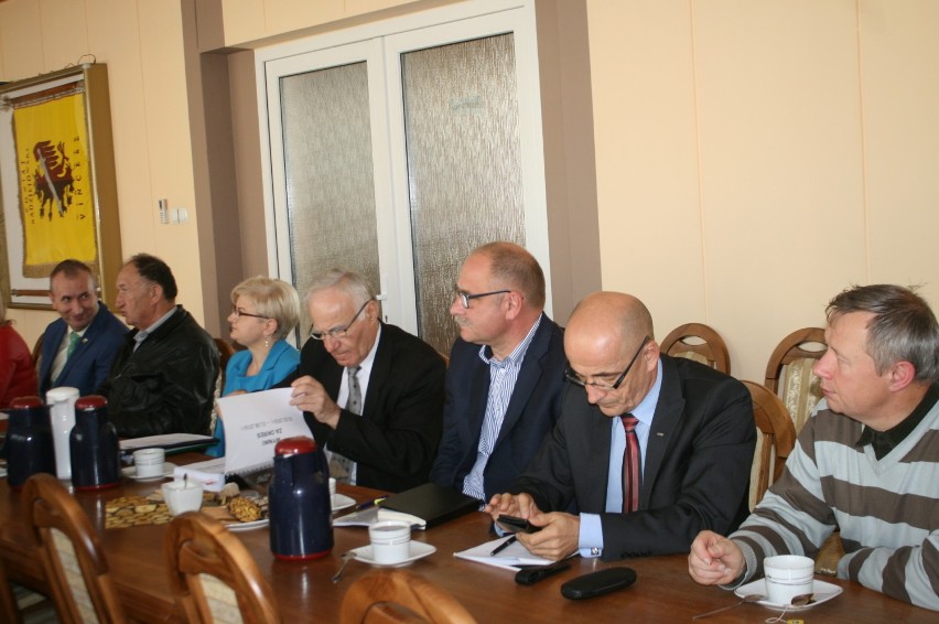 XVII Sesja Rady Powiatu w Radziejowie [zdjęcia]