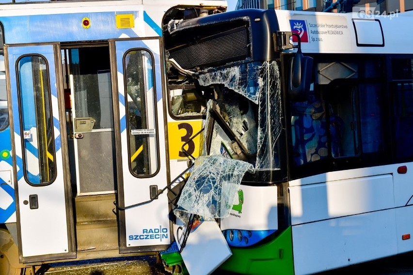 Wypadek na Bramie Portowej: zderzenie tramwaju z autobusem,...