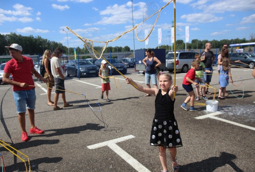 Ogólnopolski Festiwal Baniek Mydlanych od lat przyciąga...