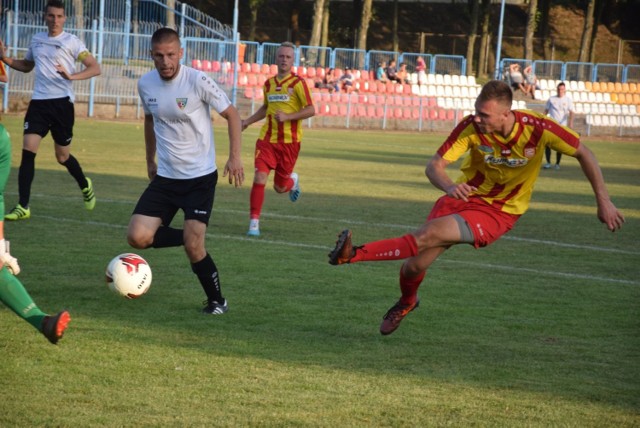 Mecz piątej kolejki rozgrywek piłki nożnej o mistrzostwo lubuskiej IV ligi: Pogoń Świebodzin vs Tęcza Krosno Odrzańskie - 24 sierpnia 2019 