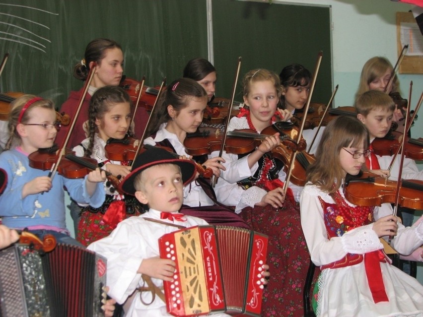 Jeleśnia: Rusza ognisko muzyczne braci Golców. Będą grać na regionalnych instrumentach