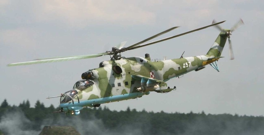 Śmigłowiec Mi-24D, który w piątek rozbił się koło...